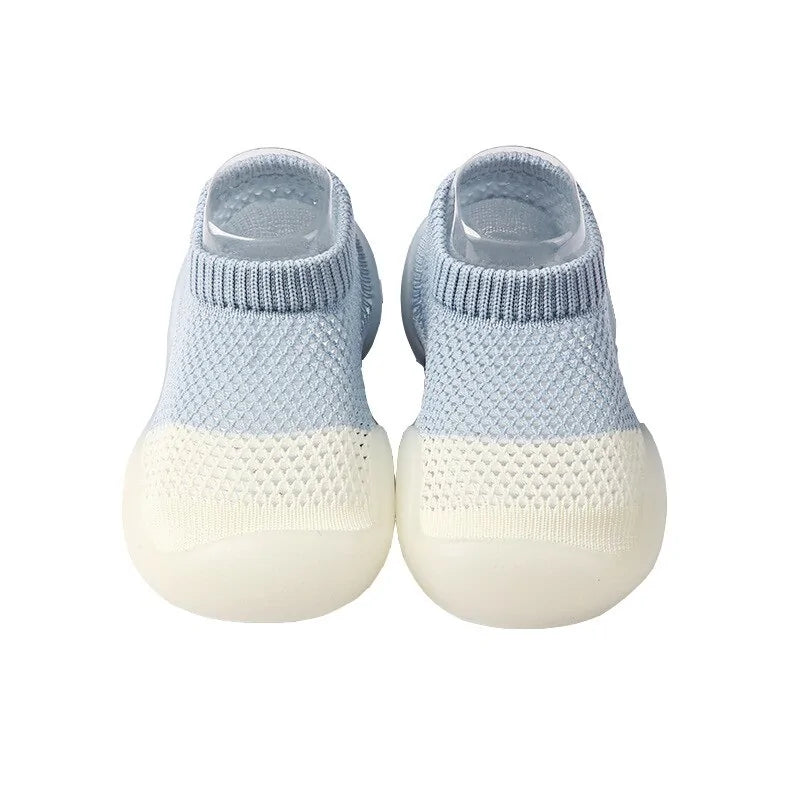 Premières chaussures pour bébé