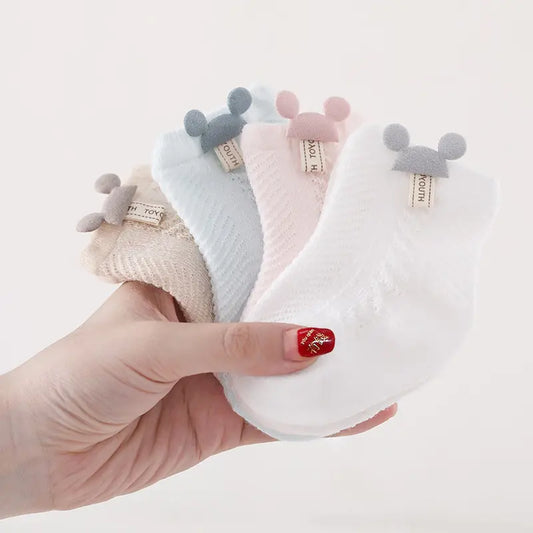 Chaussettes fines pour bébé